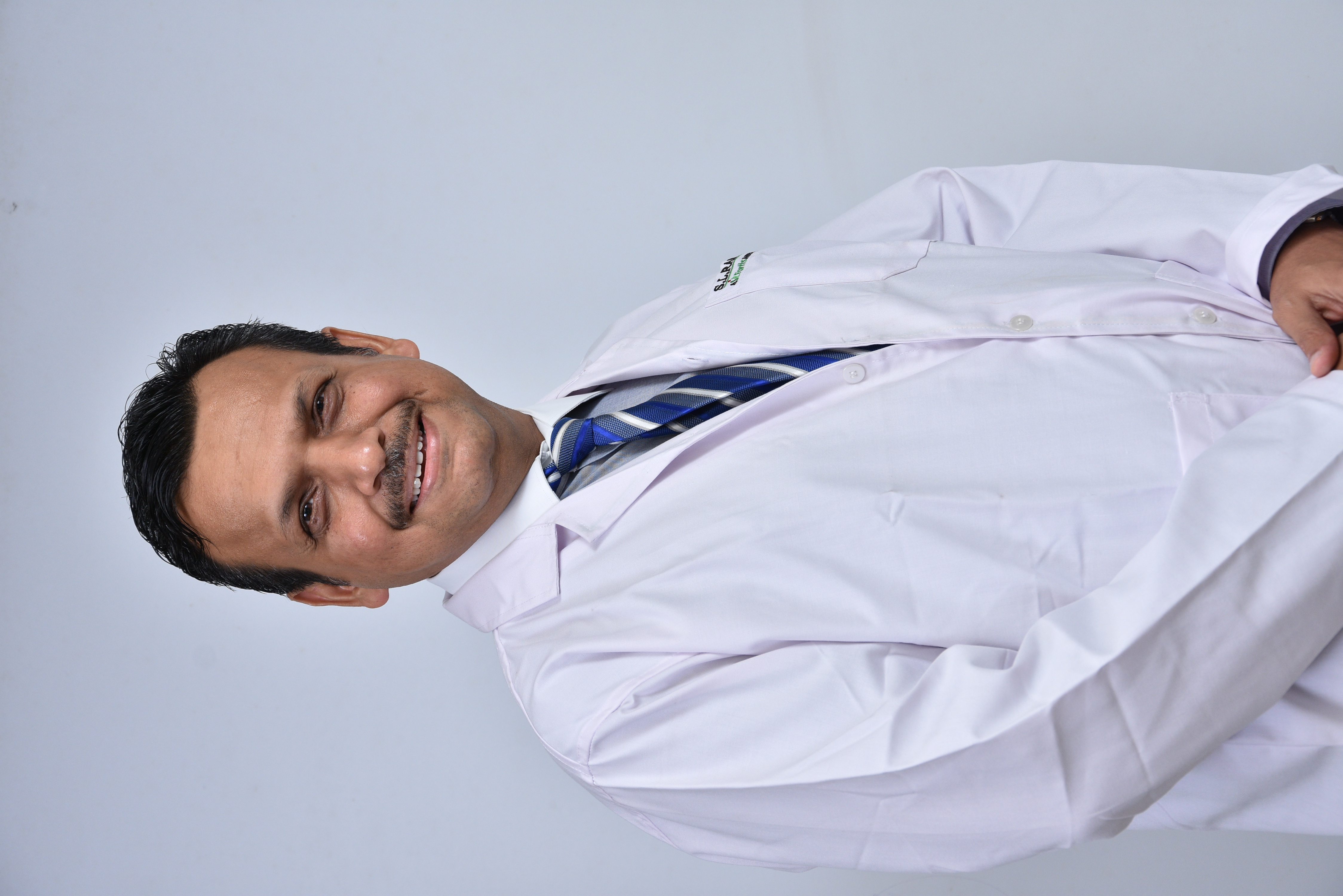Lalit Panchal博士